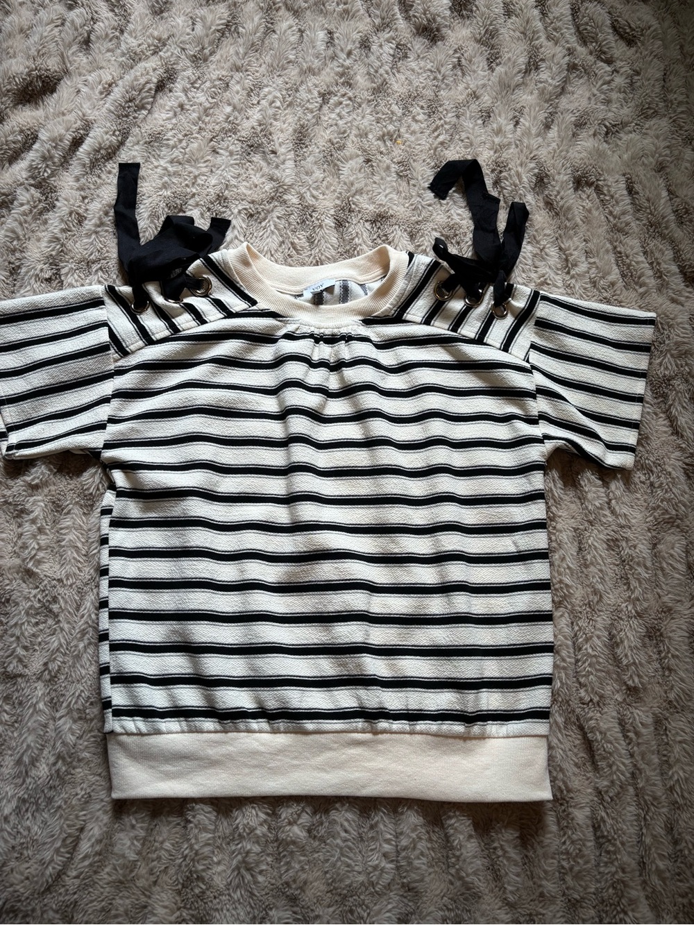Girls Black & White Striped Ribbon Shoulder Sweatshirt
